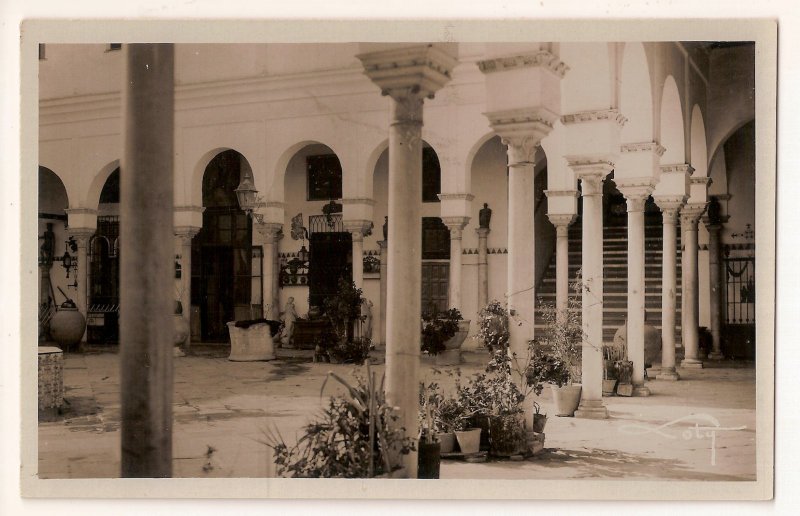 RPPC Patio de los Pintores Sevilla (Seville) Spain España postcard Loty