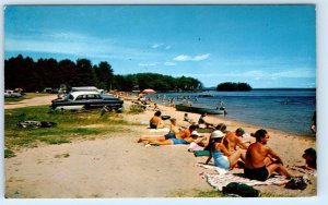 SEBAGO LAKE, Maine ME ~ Crowd at NASON'S BEACH Cumberland County 1950s  Postcard