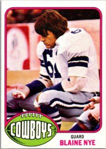 1976 Topps Football Card Blaine Nye Dallas Cowboys sk4343