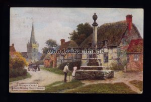 TQ3851 - Worcs' - Village Cross, Childs Wickham, Oilette - Tuck's postcard