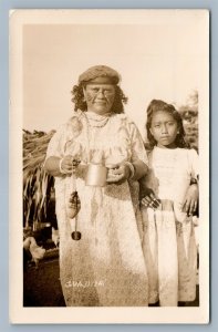 AMERICAN INDIAN MOTHER & DAUGHTER ANTIQUE REAL PHOTO POSTCARD RPPC