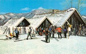 ASPEN, CO Colorado  ASPEN HIGHLANDS SKI LODGE  Skiers~Roadside  c1950's Postcard