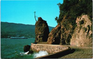 Canada B.C Vancouver Siwash Rock Stanley Park Vintage Postcard C137