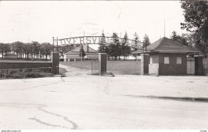 RP: DYERSVILLE , Iowa , 1930-40s ; Approach to Dyersville Park