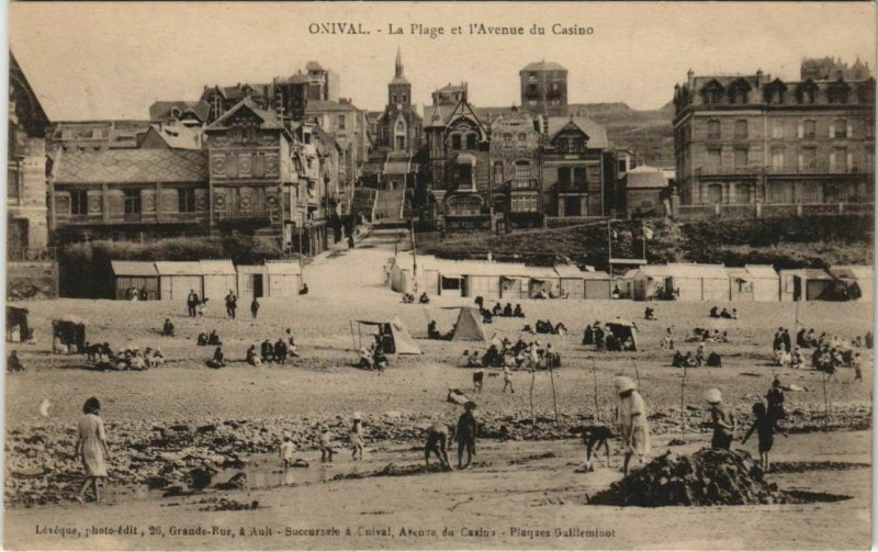 CPA ONIVAL-sur-MER La Plage et Avenue du Casino (807801)