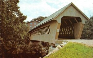 HENNIKER, New Hampshire NH ~ NEW ENGLAND COLLEGE COVERED BRIDGE Vintage Postcard