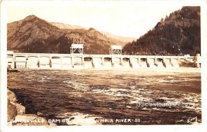 Bonneville Dam - Columbia River, Oregon