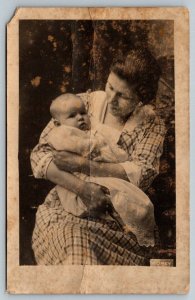 RPPC  Mother With Baby   Postcard