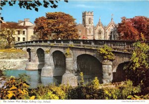 uk51763 salmon weir bridge galway city ireland