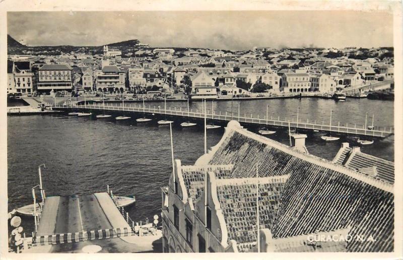 Willemstad Curaçao Curacao pontoon bridge swinging open Ned. Antillen photo pc