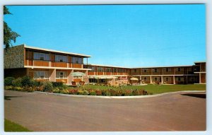 CALGARY, Alberta Canada ~ CHEVRON MOTOR HOTEL Roadside c1960s  Postcard