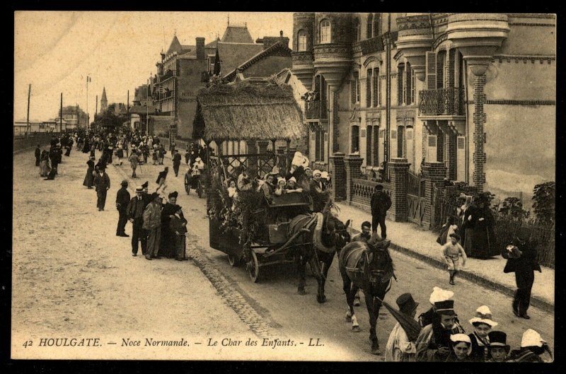 France Postcard HOULGATE Le Char Des Enfants 