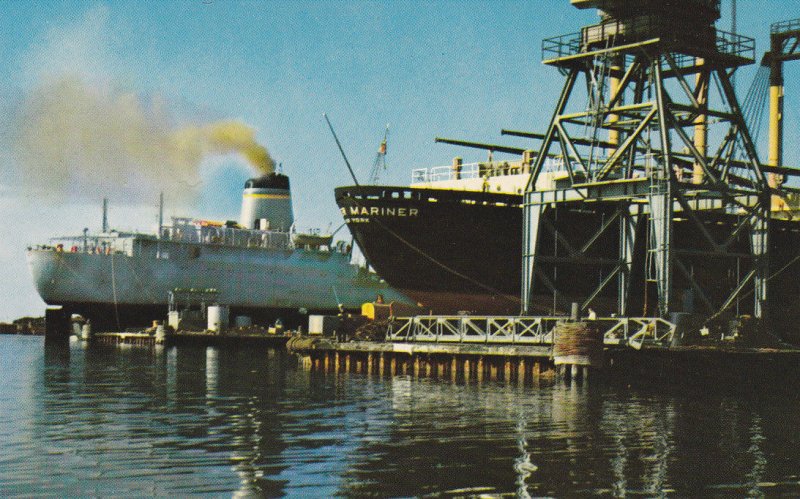 Shipyard , PASCAGOULA , Mississippi , 50-60s