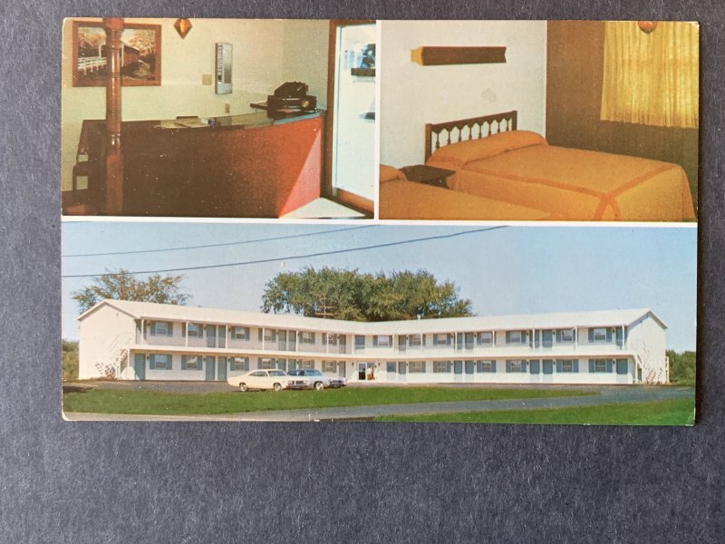 Adair Motor Lodge Adair IA Chrome Postcard H3050081711