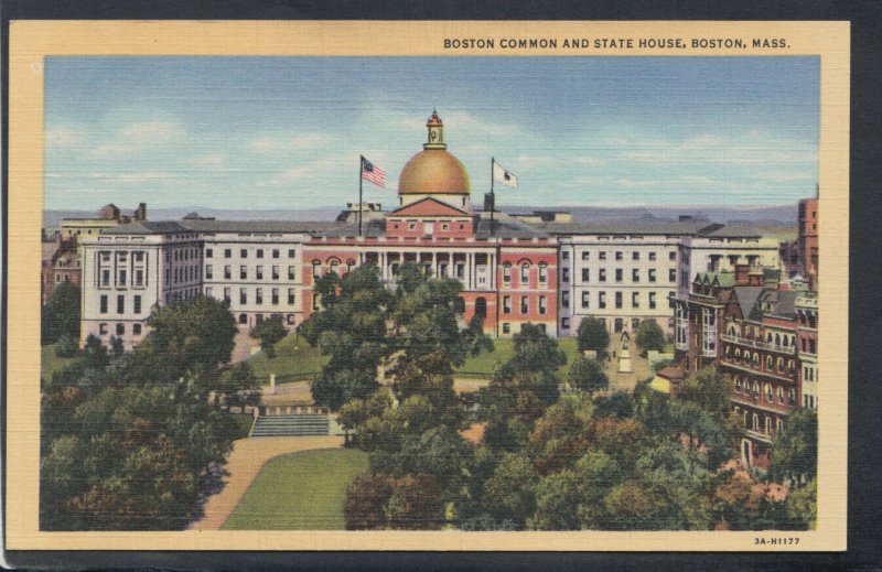 America Postcard - Boston Common and State House, Massachusetts  T9930