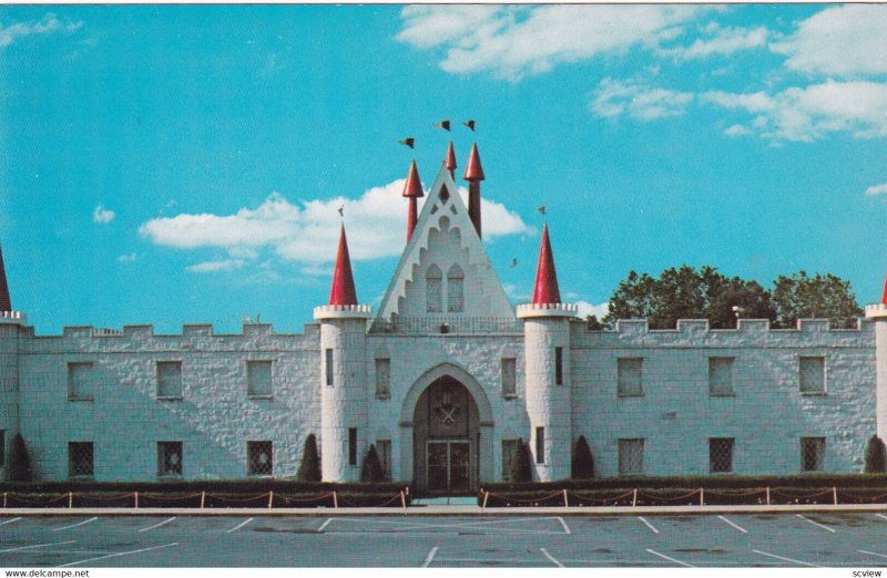 LANCASTER, Pennsylvania, 1950-1990s; Dutch Wonderland