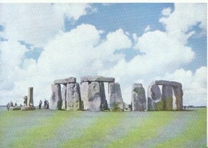 Wiltshire Postcard - Stonehenge - Salisbury - From The East - Ref 659A