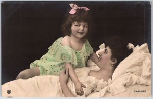 VINTAGE POSTCARD WOMAN WITH SIMILING DAUGHTER FRENCH c. 1910