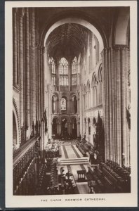 Norfolk Postcard - The Choir, Norwich Cathedral    RS12168