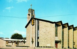 Vintage Grace Methodist Church in Washington Court House, OH Postcard P19