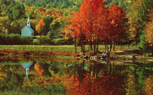 Vintage Postcard 1971 Little White Church At Eaton White Mountains New Hampshire