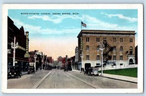 Grand Rapids Michigan MI Postcard Wider Division Avenue Classic Cars 1929 Posted