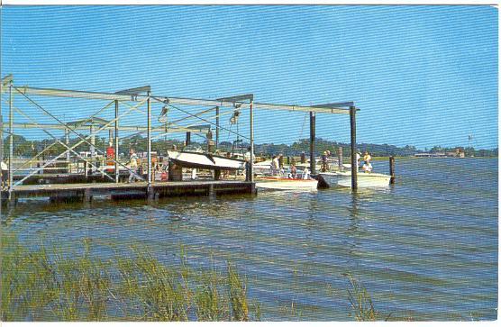 GA   BRUNSWICK   YACHT CLUB BASIN  postcard