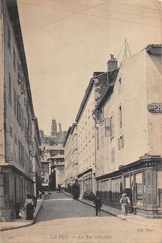 BT15122 Le Puy la rue crozatier           France