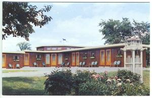 Watertown NY Hardy's Valley View Motel Postcard