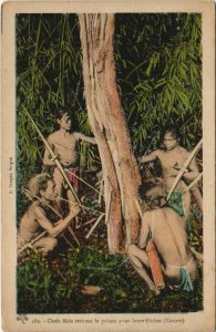 CPA AK Chefs Mois retirant le poison VIETNAM-INDOCHINA (1105793)