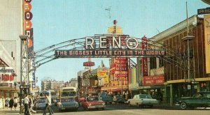 Postcard Early View of Reno Arch on Virginia Street, Reno, NV.      P2