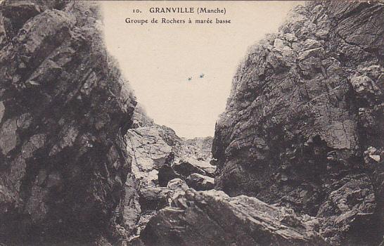 France Granville Groupe de Rochers a maree basse