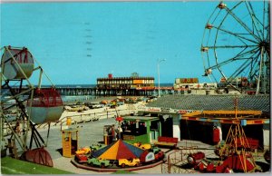 Daytona Beach FL Pier Ferris Wheel Kiddie Rides c1966 Vintage Postcard T08