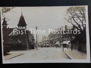 Surrey WALTON ON THAMES The Broadway c1904 RP by The Art Co of Sunbury on Thames