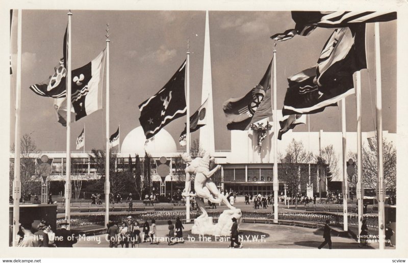 RP : NEW YORK CITY Worlds Fair , 1939 ; Flags