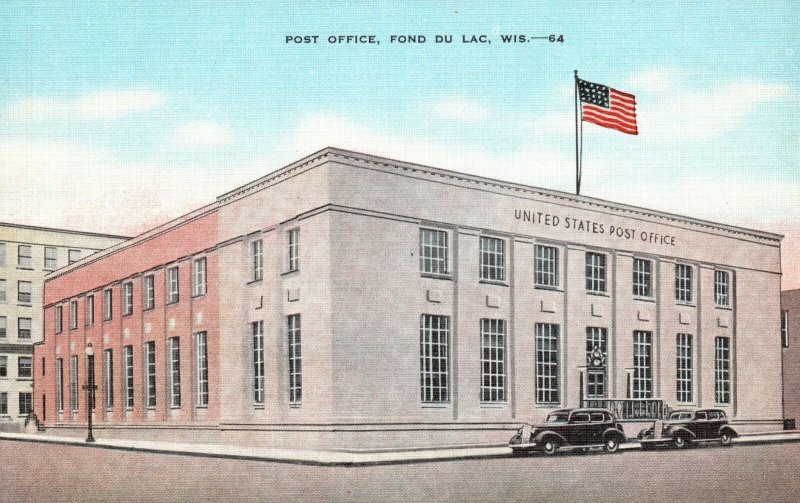 Vintage Postcard 1930's United States Post Office Fond Du Lac Wisconsin