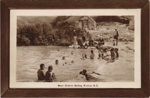 PC NEW ZEALAND, ROTORUA, MORI CHILDREN, Vintage REAL PHOTO Postcard (B41488)