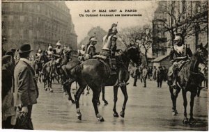 CPA PARIS Manif du 1er Mai 1906 Un Colonet donnant instructions (971847)