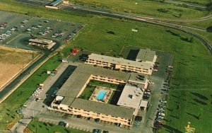 Vintage Postcard Aerial View Of Holiday Inn New Jersey Turnpike Moorestown NJ