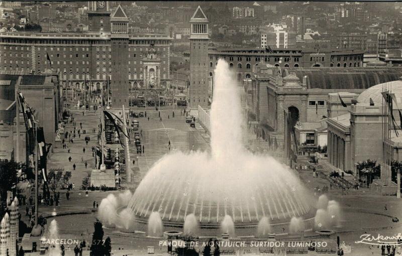 Spain Barcelona Parque de Montjuic Surtidor Luminoso RPPC 01.78