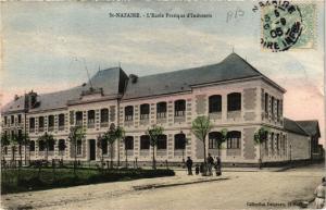 CPA St-NAZAIRE - L'École Pratique-d'Industrie (589773)