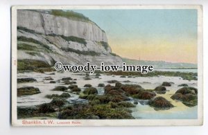 h1266 - Isle of Wight - Luccombe Rocks at Low Tide c1905, Shanklin - Postcard