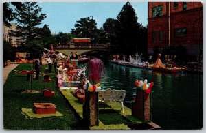 Vtg San Antonio Texas TX Decorating River Floats River Parade Fiesta Postcard