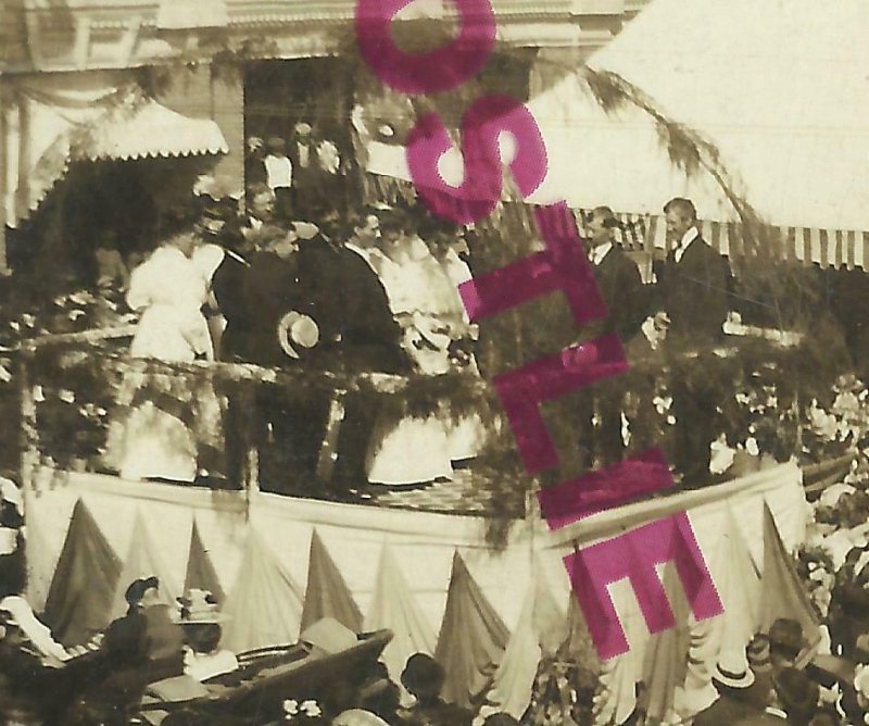 Cedar Falls IOWA RPPC c1910 PUBLIC WEDDING Crowd MERCHANTS CARNIVAL Big Event! 