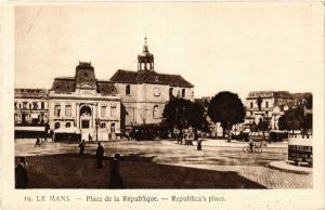 CPA Le MANS - Place de la Republique (391063)