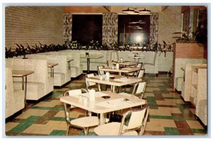 Bismarck North Dakota Postcard Ressler's Cafe Interior Restaurant c1960 Vintage