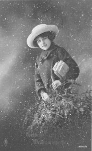 BG20422 girl with  fir branch   weihnachten christmas  germany