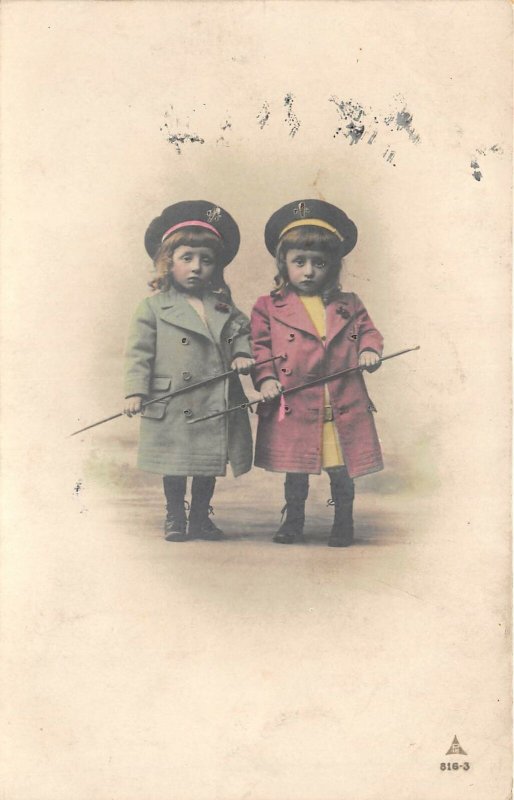 Lot 76 papier radium brom two girls germany social history children dortmund