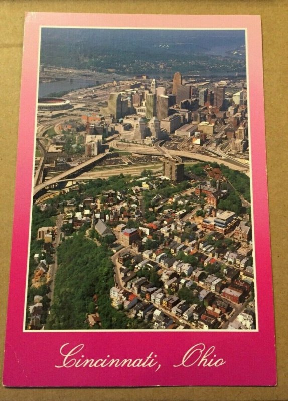 UNUSED POSTCARD CINCINNATI, OHIO BOTTOM LEFT CORNER BENT