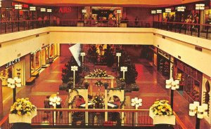 WARWICK, RI Rhode Island  MIDLAND MALL~Interior  JACK'S~SEARS Roadside  Postcard